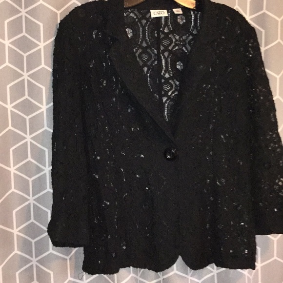 Cato Tops - ☀️Adorable lace top❣️❣️❣️